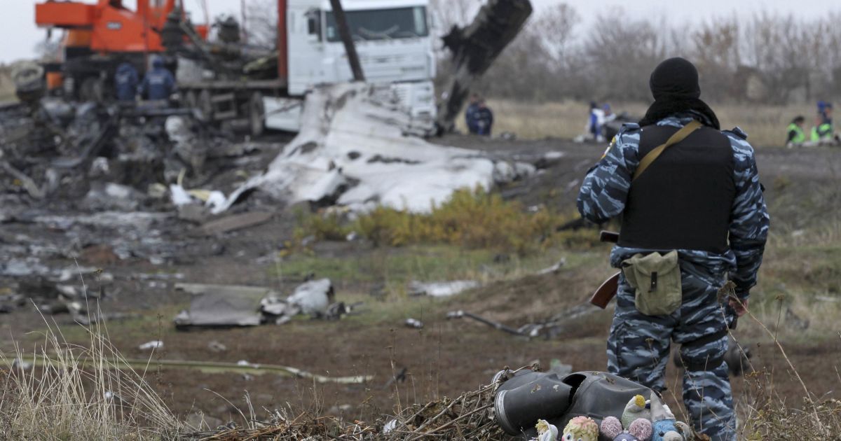Міжнародні слідчі переконують, що МН17 збив російський "Бук" - ЗМІ