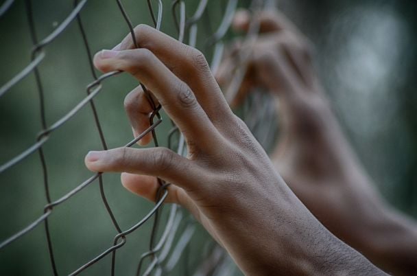 Украинца арестовали за повреждение водозабора в Польше