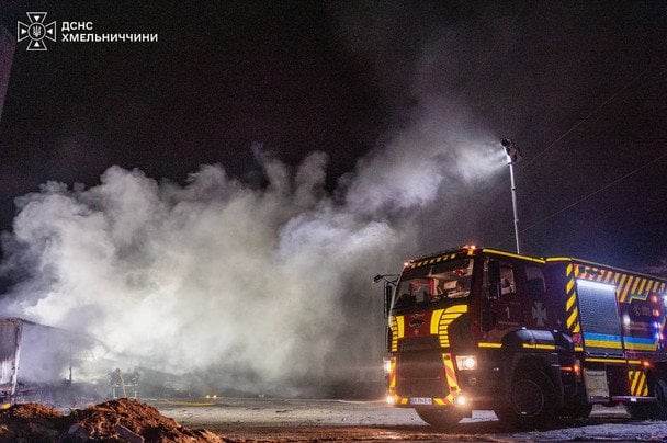 Этой ночью россияне дважды атаковали Хмельнитчину ударными беспилотниками.