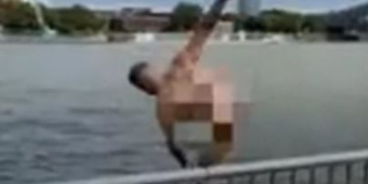 Вболівальник Євро-2024 роздягнувся догола і стрибнув у річку – відео