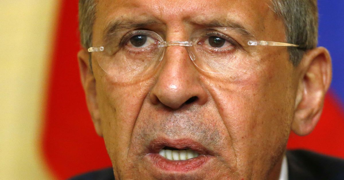 Лавров: В минских договоренностях никакой даты выборов не содержится