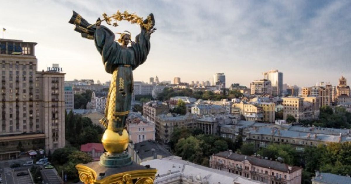 Сегодня в Киеве перекроют движение транспорта на Крещатике для репетиции парада
