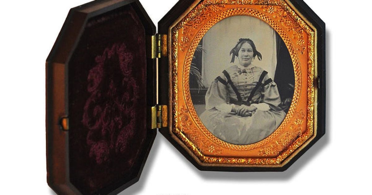 Жінка відтворила образ різних епох / © Wendy Arbeit