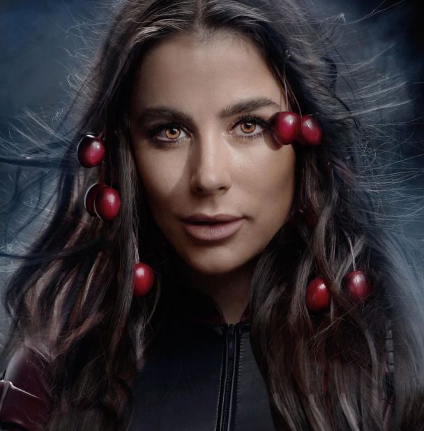 Дівчина-Вишня