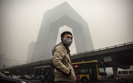 В Пекине объявили наивысший уровень экологической опасности