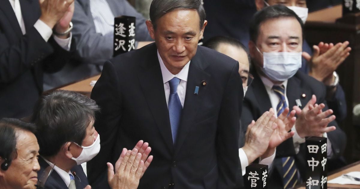 Первые гости: японский премьер готов сотрудничать с Байденом