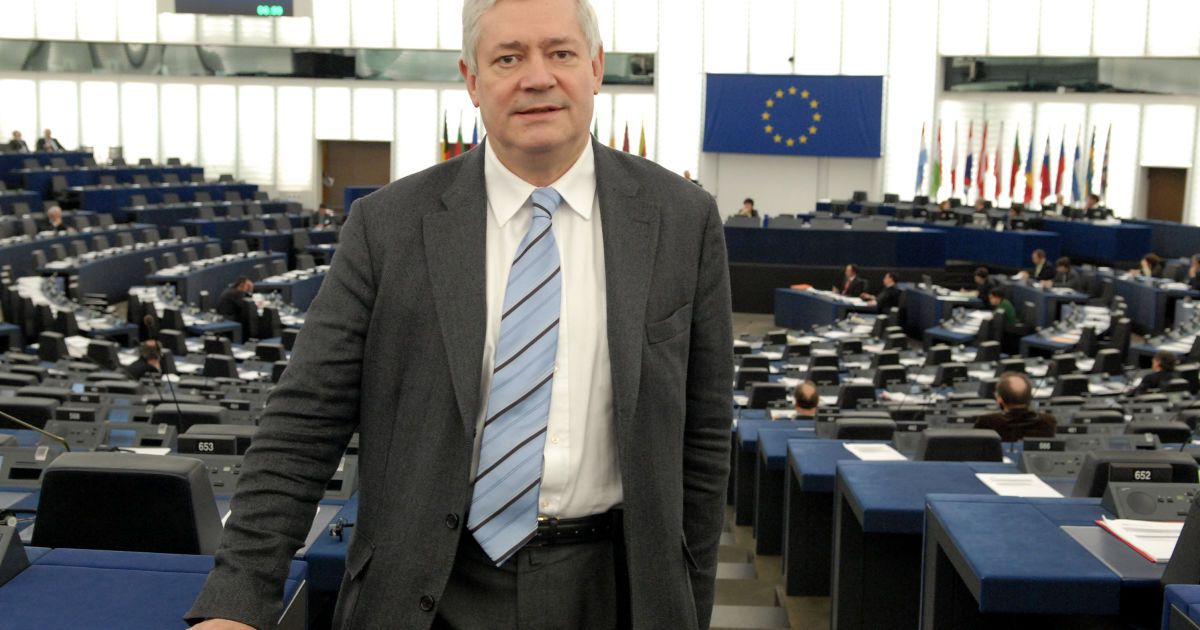 Соратник Ле Пен о безвизе для Украины: У нас была украинка, которая стала королевой Франции