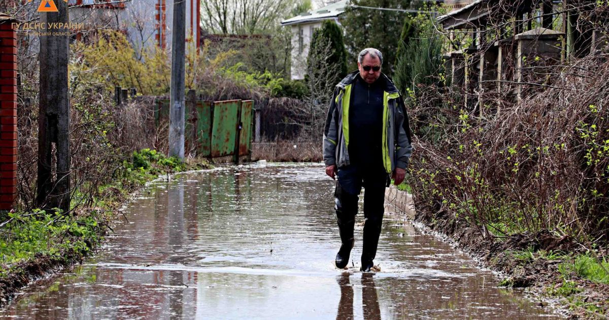 У Вишгородському районі евакуювали родини з підтоплених будинків