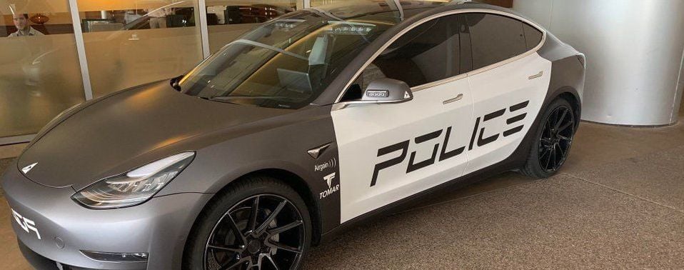 В Америці представили Tesla Model 3 для поліції