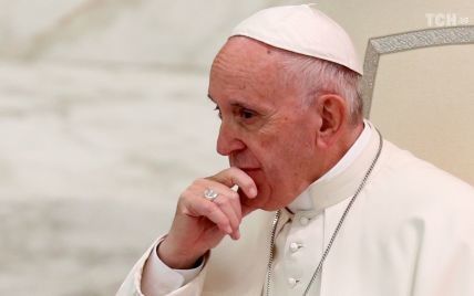 Папа Римский в рождественском поздравлении попросил мира для Украины