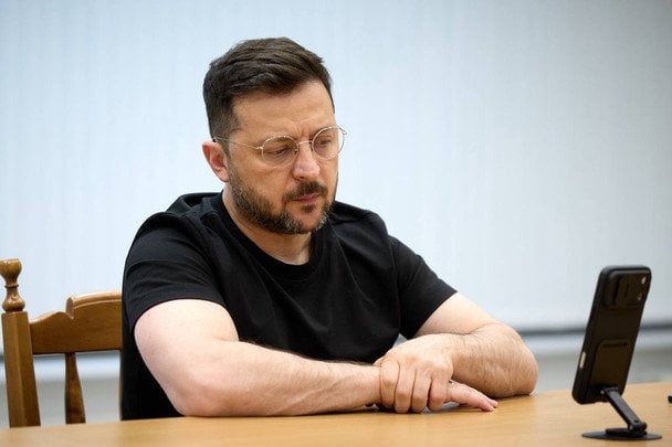 "Поштовх дипломатії для завершення війни": Зеленсь