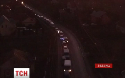 Семь сотен автомобилей застряли на границе с Польшей, спеша в Европу на Рождество