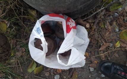 У Рівненській області діти знайшли пакет з мінами (фото)