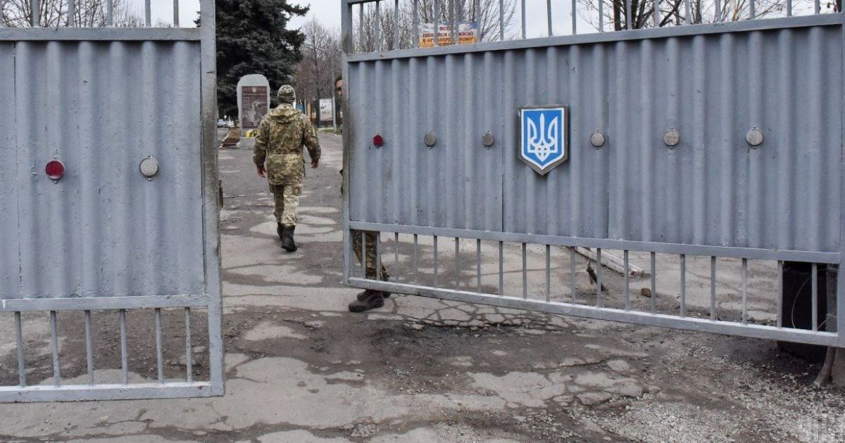 "Ударил ногой в грудь": в воинской части под Киевом солдаты сообщили о смерти сослуживца