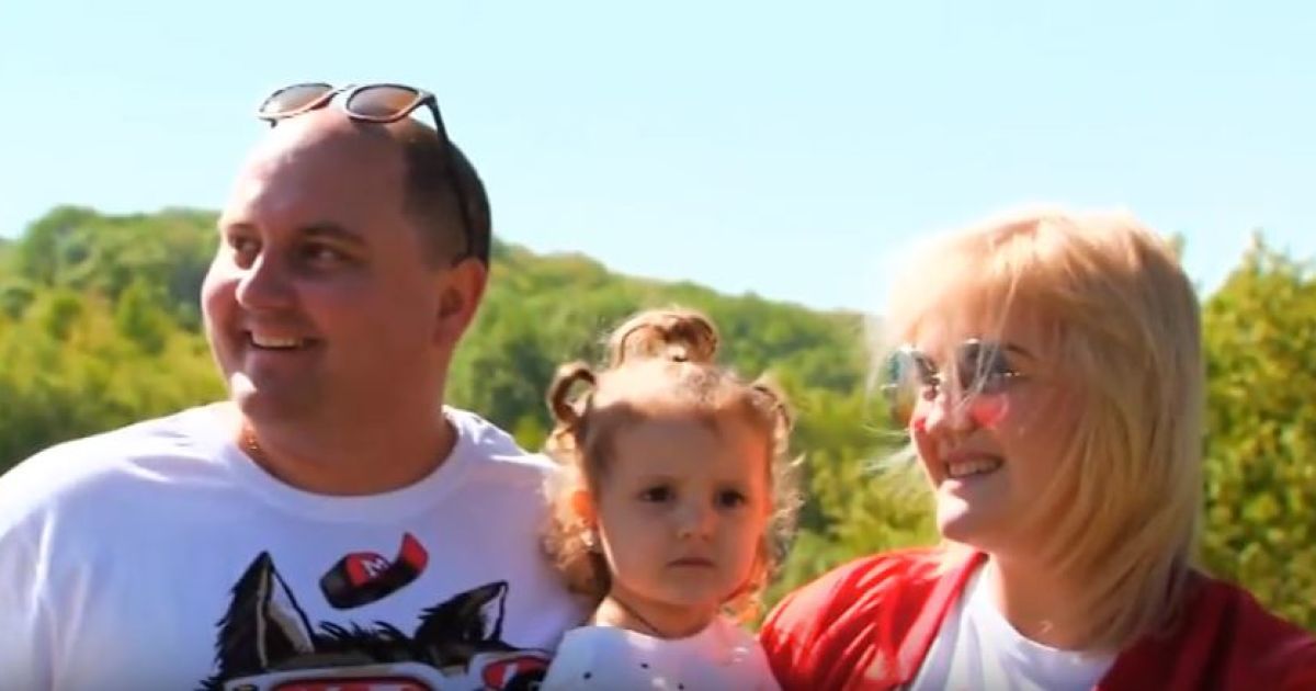 Актер Юрий Ткач поделился архивными фото с собственной свадьбы