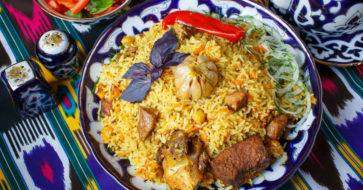 Що спочатку обсмажують для плова