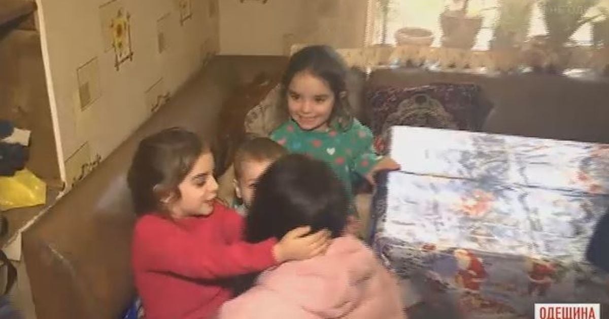 На Одесчине трое малышей чуть не сгорели в доме, где их оставила мать без присмотра