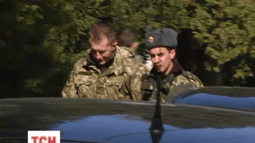 Правила війни призвели до того, що чоловіки повертаються додому іншими