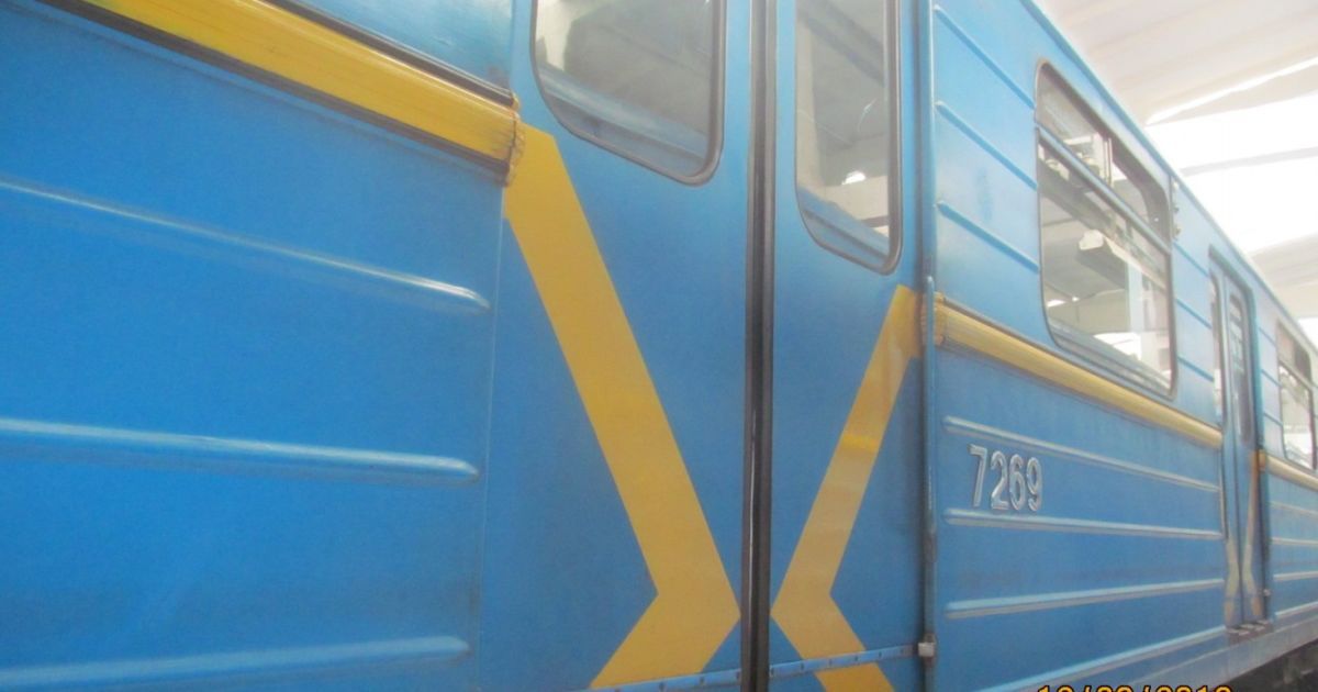 Приобретенные у Киевского метрополитена вагоны превратят в хостел на Подоле