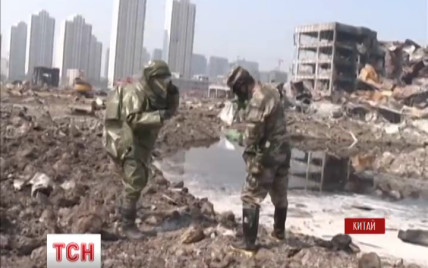 Китай под химической угрозой: на месте взрывов химскладов обнаружили сотни тонн ядовитых веществ