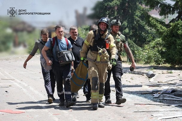 Удар по Днепру: очевидцы об ужасе в первые минуты после атаки