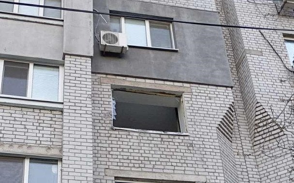 У Дніпрі "Шахед" влетів просто у вікно квартири, але сталося диво: фото