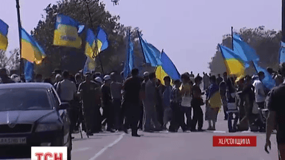 Крымские татары и «Правый сектор» начали продовольственную блокаду Крыма