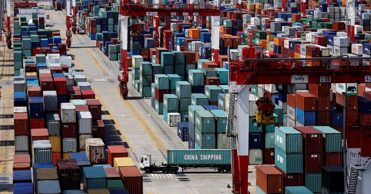 Торгова війна припиняється: Китай скасовує мита на американські автомобілі