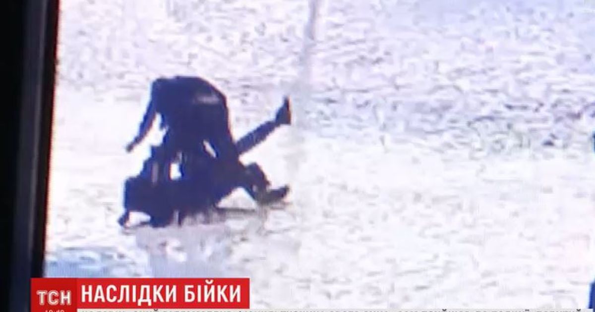 Батька школяра, який побив вчителя, затримали та оберуть запобіжний захід