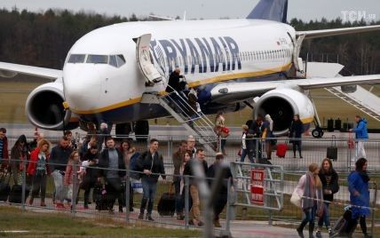 Полиция предупредила об опасности терактов в 14 аэропортах Германии