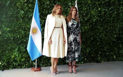 Элегантный и кокетливый: два эффектных образа Мелании Трамп в Аргентине