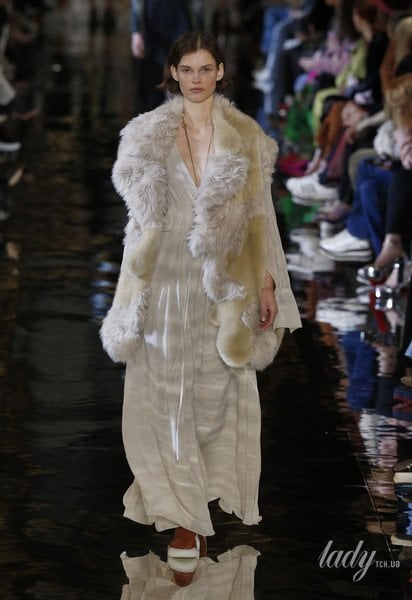 Колекція Stella McCartney прет-а-порте сезону осінь-зима 2018-2019 / © East News