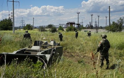 На лінії фронту між Луганщиною і Донеччиною росіяни застосовують ракети, авіацію і артилерію - Гайдай