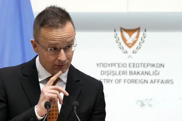 Блокирование вступления Украины в ЕС: Сиярто призвал Зеленского «смириться»