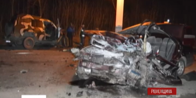 На Ровенщине в аварию попали военнослужащие