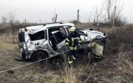 Горящее после ДТП авто сняли на видео в Кентау : 27 июля - новости на avtoservisvmarino.ru