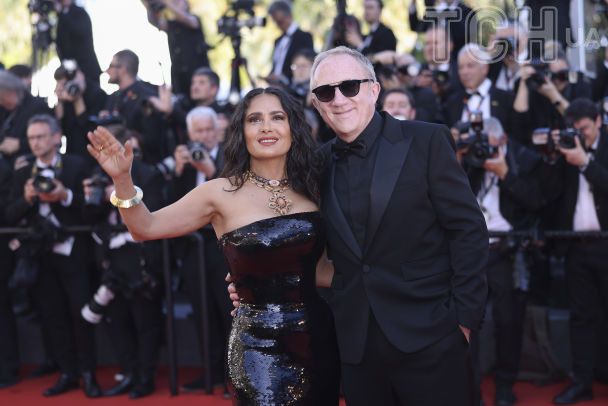 Сальма Гаєк з чоловіком / © Associated Press