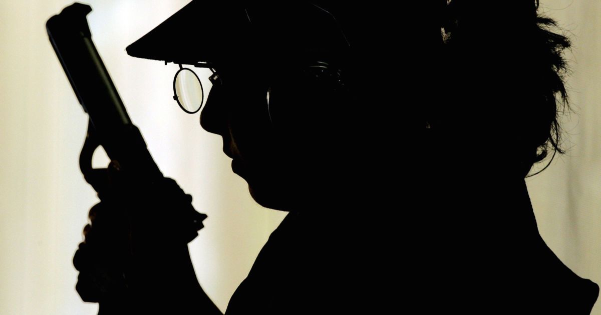 Міністр спорту Австралії закликав усунути російського олігарха з посади президента Міжнародної федерації стрільби