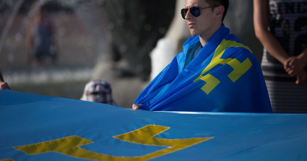 На Майдан Независимости вышли крымские татары и патриоты Украины