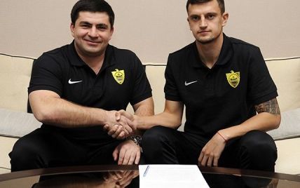 Російський "Анжи" оголосив про трансфер українського захисника