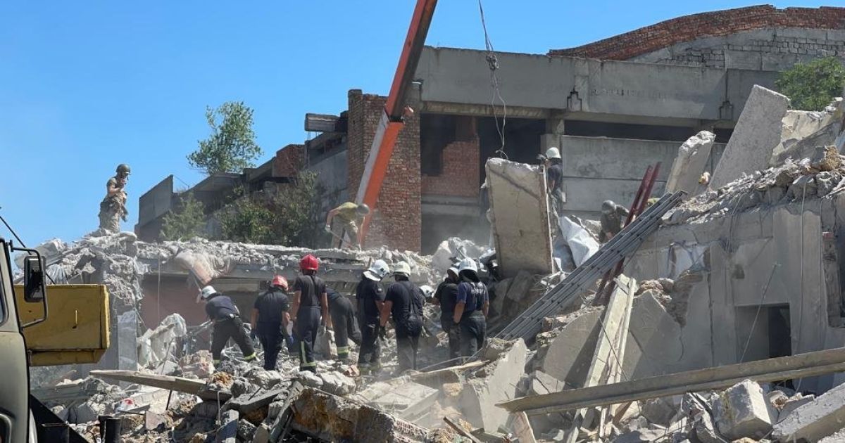 Кулеба показав світу наслідки ударів по Одеській області та закликав надати Україні сучасну ПРО