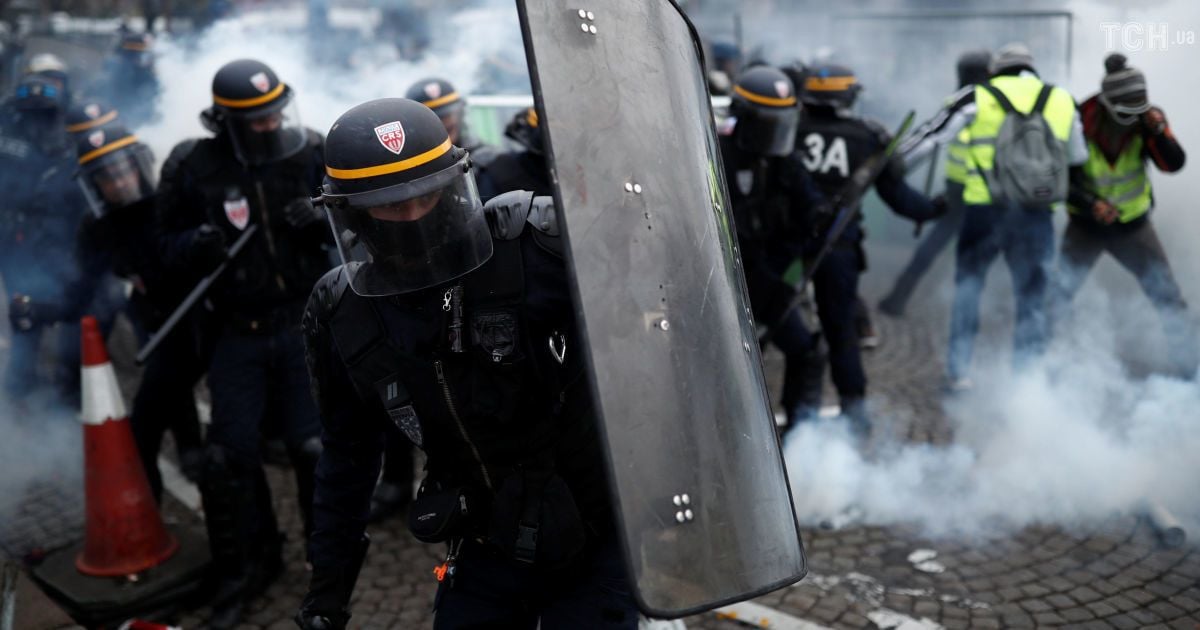Протесты 