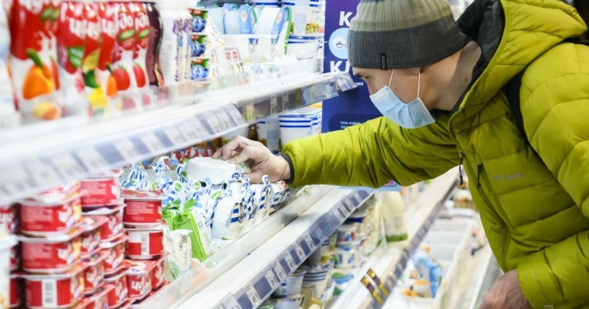 Як працюють аптеки, супермаркети, банки в умовах воєнного стану?