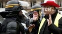Безлади у Франції: мітингувальники лякають війною, уряд звинувачує "подругу Путіна"