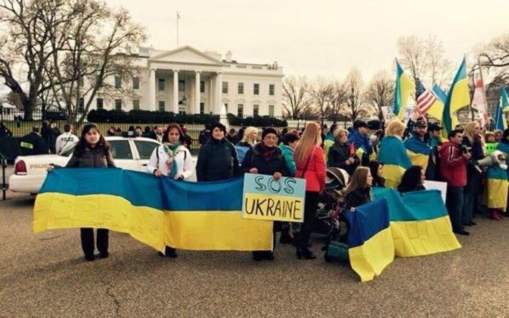 Акция в поддержку Савченко и против агрессии России против Украины состоялась в Вашингтоне в США / © facebook.com/ukr.embassy.usa