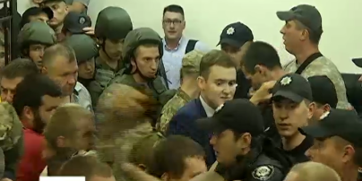 Суд подовжив арешт підозрюваним у теракті під Радою націоналістам