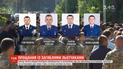 Сотні людей прийшли попрощатись із загиблими внаслідок авіатрощі на Рівненщині льотчиками