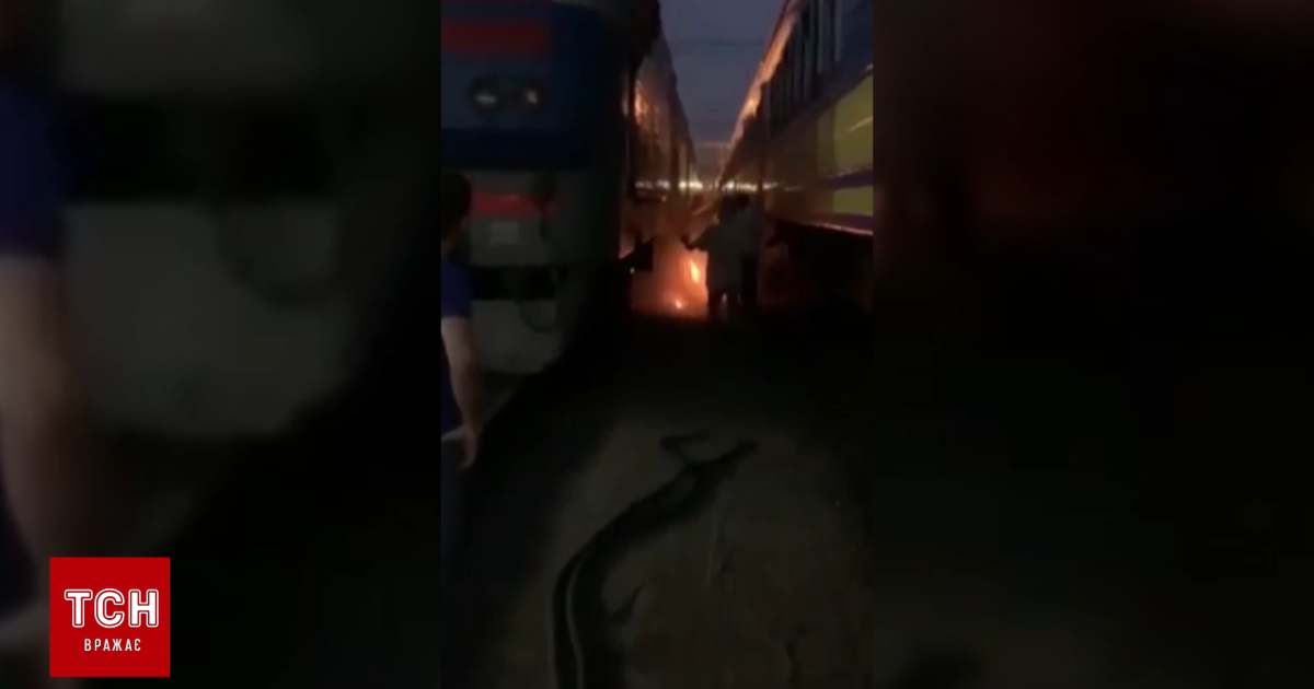 На железнодорожном вокзале в Киеве загорелся человек