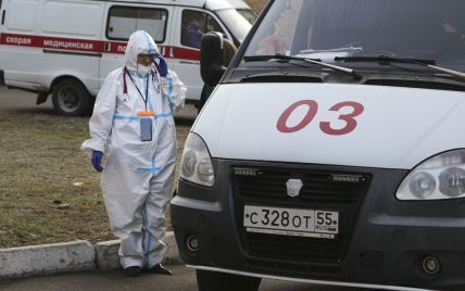 За сутки в соседней России от коронавируса умерло рекордное количество людей