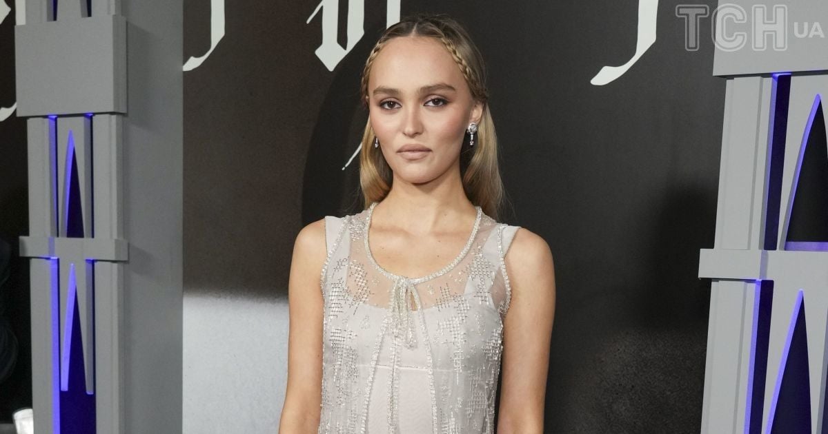 Лили-Роуз Депп
